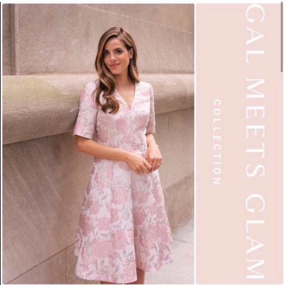 Gal meets glam pink jacquard dress - Picture 5 of 7